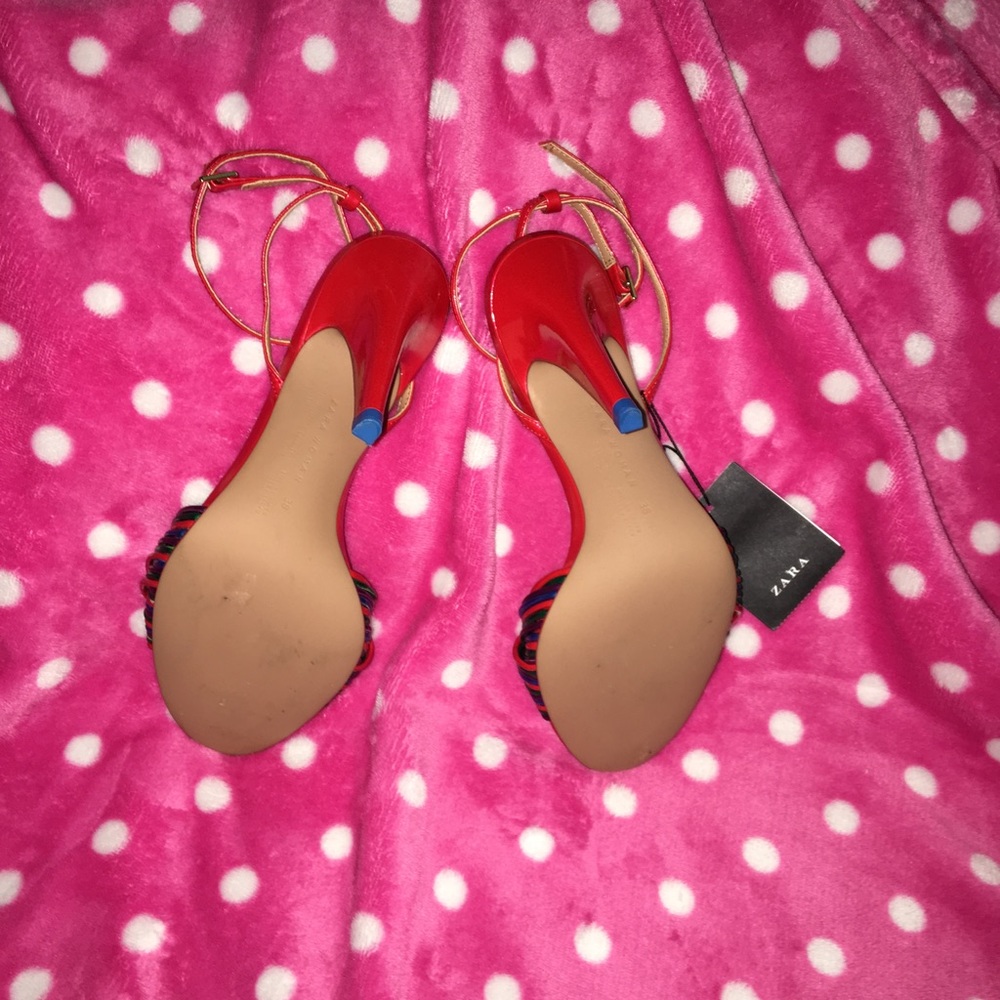 Sandal - Picture 3 of 4